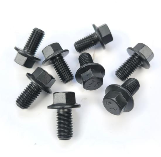 Болт шестигранный M10x1.5x18-10.9 Q184A1018TF2