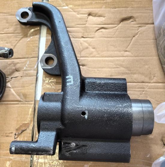 Brake Chamber Bracket (Left) HD90009440075