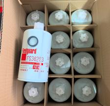 Fuel filter element FS36253 thumbnail 2